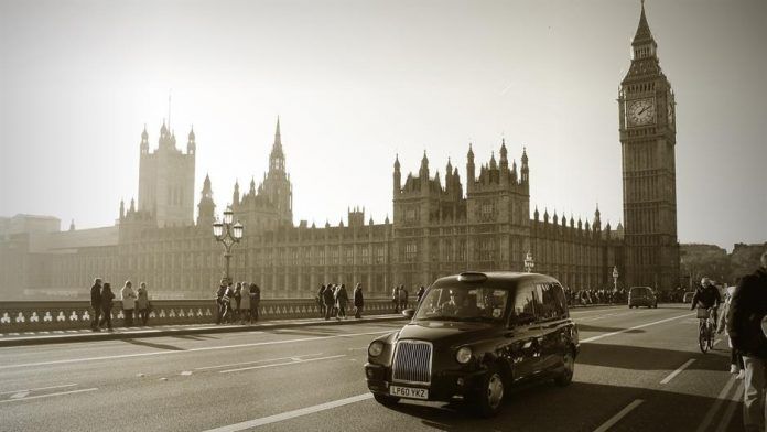london-1970355_1920