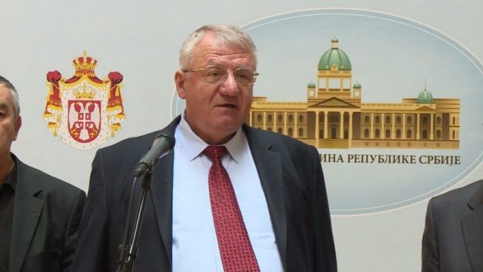 BG-SESELJ-KNJIGA-SOT-MAS-20170511-130720752-.mxf.Still001