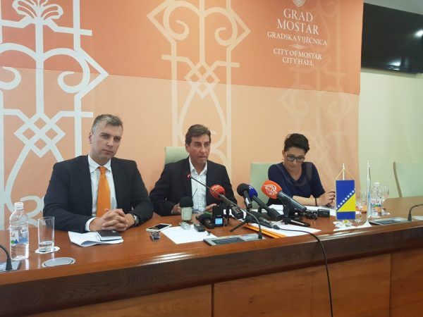 mostar strane sastanak df