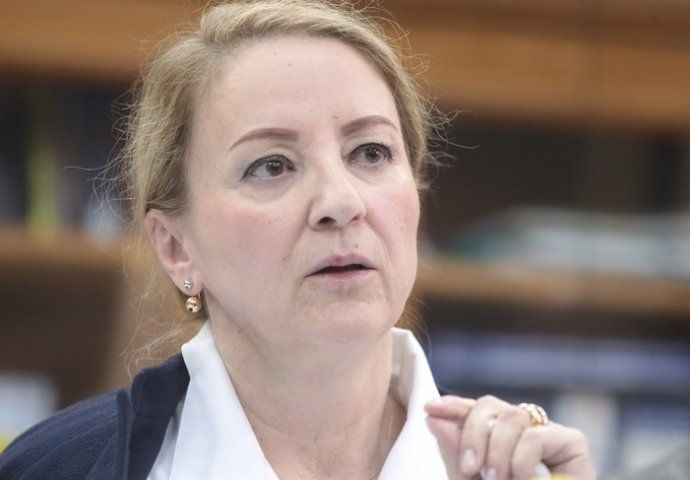 5ae33889-ae64-492b-84aa-2b2b0a0a0a67-sebija-izetbegovic-690x480