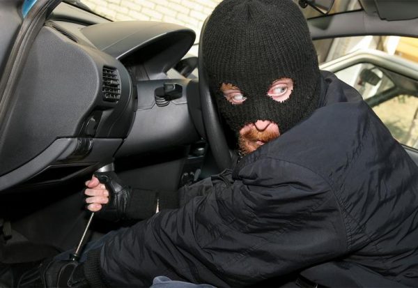 auto-kradja-lopov