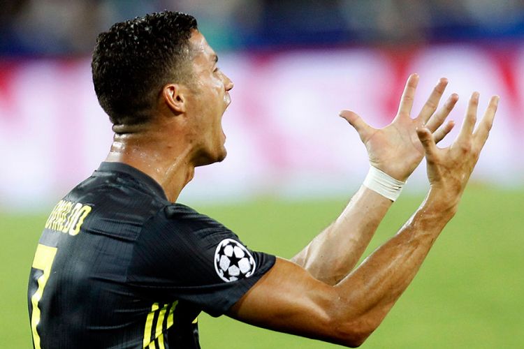 rona uefa