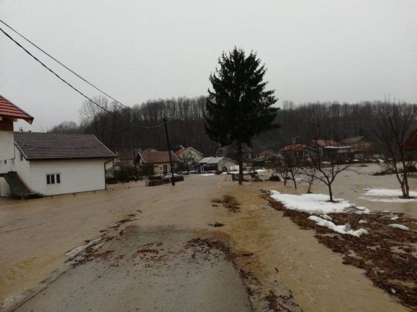 poplave