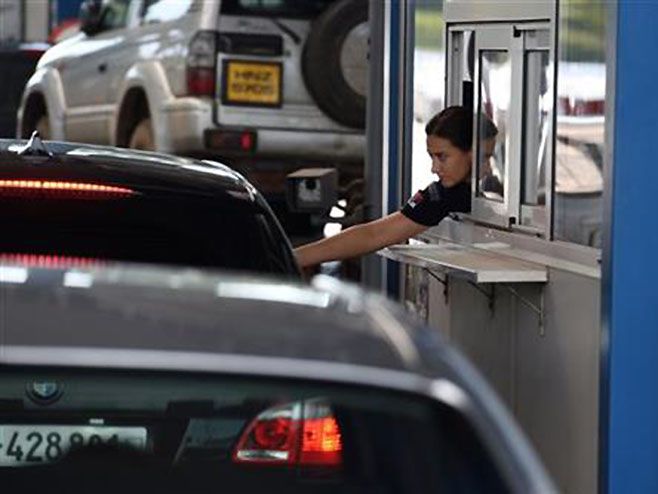 POJAČAN SAOBRAĆAJ U GRADIŠCI I BRODU