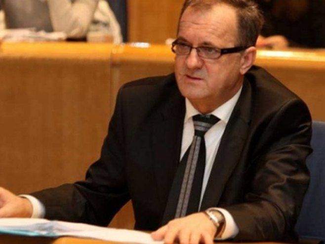 MLADN BOZOVIC