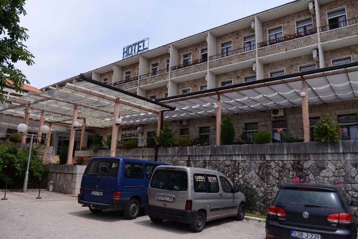 Hotel leotar