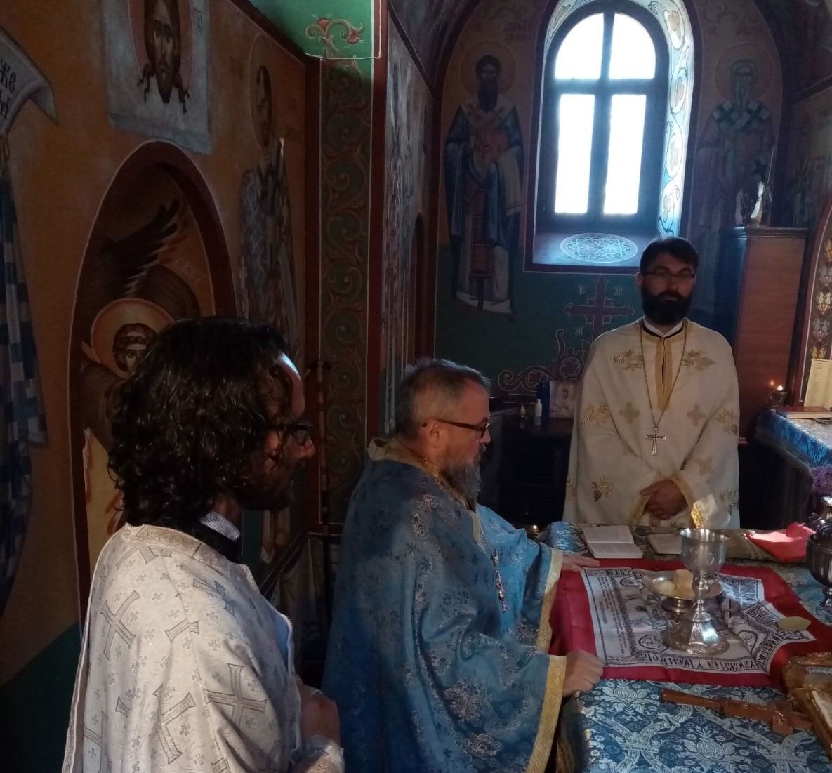 MANASTIR ŽITOMISLIĆ PROSLAVIO SVOJU SLAVU – BLAGOVIJESTI: Iguman Danilo: Vjerujmo Gospodu da će nas izvesti iz napasti koja nas je snašla (video)