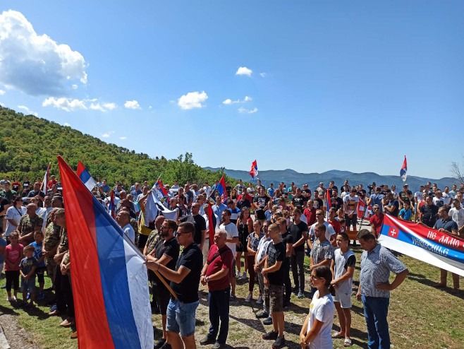 litija klobuk