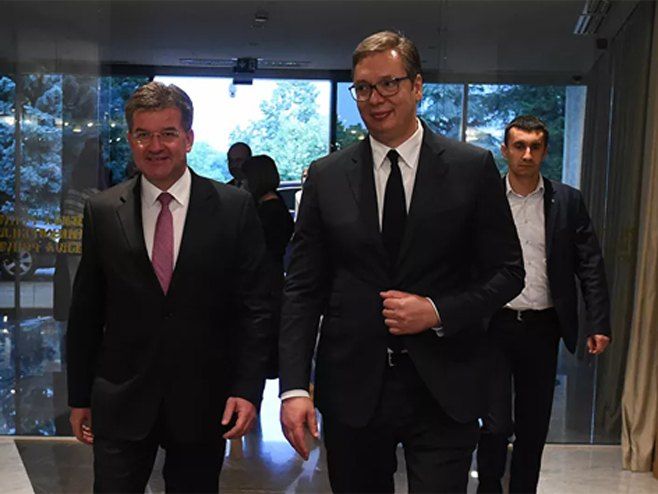 lajcak vucic