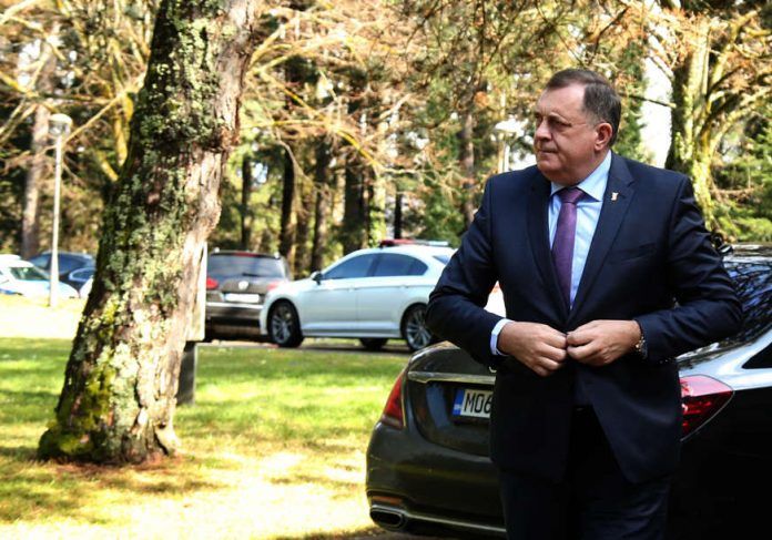 milorad-dodik-snsd-03-872x610