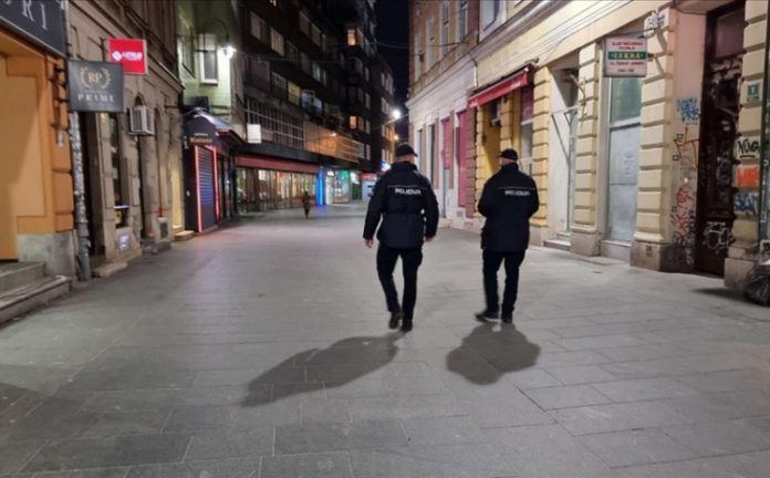 policija