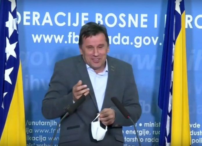 novalic_maska_ptsc