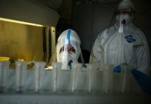 “Pandemiju izazvalo curenje virusa iz laboratorije”