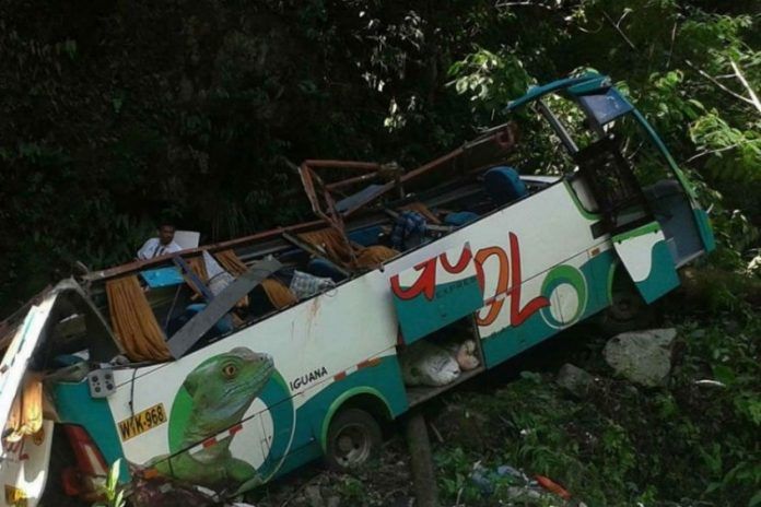 autobus provalija