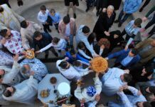 VLADIKA DIMITRIJE SLUŽIO U PREBILOVCIMA: Nema ljepšeg ni blagoslovenijeg mjesta za proslavu Vaskrsa od Prebilovaca (FOTO)