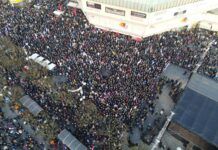 Na skupu “Sloboda” oko 18.000 građana