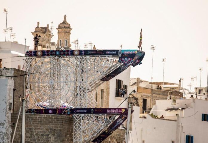 red-bull-cliff-diving