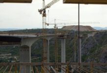 JEDAN OD NAJVIŠIH U REGIONU: Most Počitelj gradi se punom parom 100 metara iznad Neretve