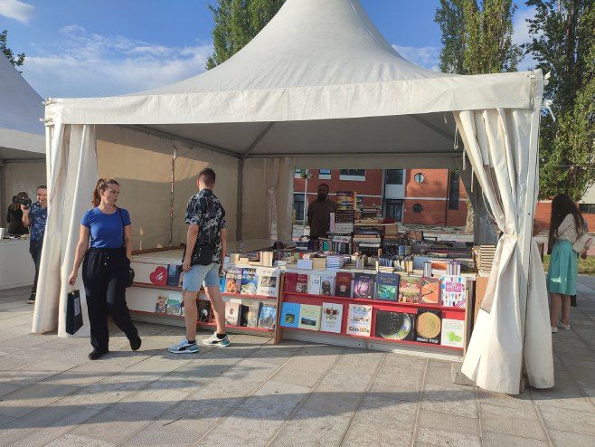 sqajam knjiga istocno sarajevo