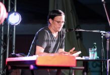 ŠANTIĆEVE VEČERI POEZIJE: Mostarci uživali u poeziji Marka Tomaša, te muzici Mićkovića i Prusine