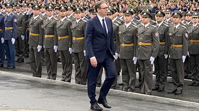 vucic vojska