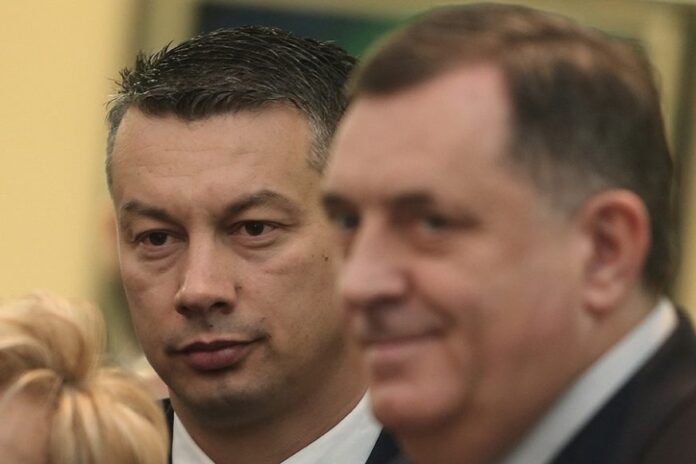nenad nesic milorad dodik