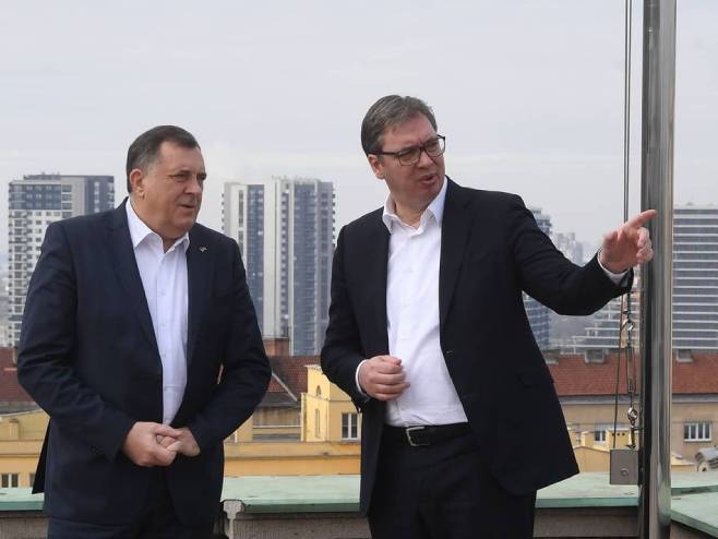 vucic dodik