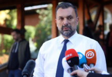 Konaković ministar spoljnih poslova, Forto saobraćaja