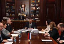 Višković: Briga o porodicama zarobljenih i poginulih boraca i nestalih civila u stalnom fokusu Vlade