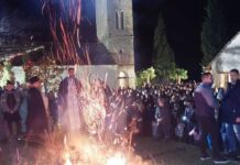 BADNJE VEČE U MOSTARU: NALAGANJE BADNJAKA OD ŽITOMISLIĆA DO BIJELOG POLJA (FOTO)