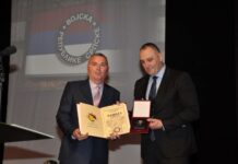 SVEČANA AKADEMIJA POVODOM DANA BORACA REPUBLIKE SRPSKE: Poslaniku Milimiru Vujadinoviću priznanje Srebrni krst Boračke organizacije