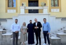 Vujadinović u Mostaru: Jedinstvo srpskog naroda je ono na čemu Srbija insistira