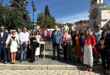 MILOVIĆ OZVANIČIO POČETAK KAMPANJE: CILJ JE BOLJI ŽIVOT ZA SVE GRAĐANE GACKA