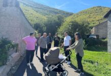 MILIVOJEVIĆ I SAVIĆ OBIŠLI POVRATNIKE U BIJELOM POLJU: U INFRASTRUKTURNE PROJEKTE U POVRATNIČKIM NASELJIMA ULOŽENO 500.000 MARAKA