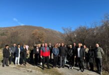 PROTEST U KUTIMA KOD MOSTARA: KRENULI SU DA NAS GAZE AUTIMA, NIKO NAS NE ČUJE, POZIVAMO MINISTRA NEŠIĆA DA SE UKLJUČI (video)