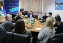 MINISTAR ŠUTA DRUŽIO SE S NOVINARIMA: U narednoj godini povećanje plata, ali i novi socijalni i razvojni projekti