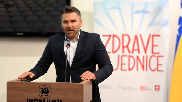 355a8cd5-cd98-4dea-a6ed-4eb240427dc8