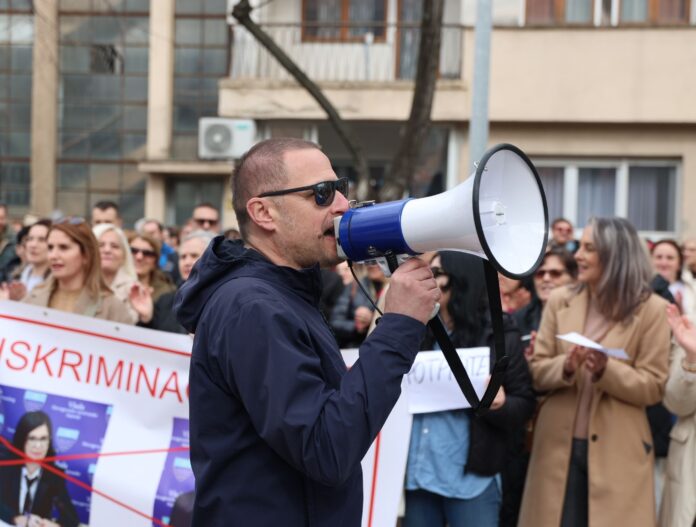 Prosvjedna šetnja zdravstvenih djelatnika HNŽ-a
