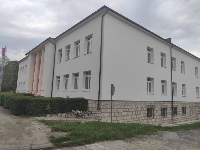 drvar